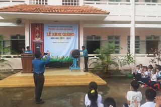 <a href=page/404.html title="Tin tức - Sự kiện" rel="dofollow">Tin Slideshow</a>