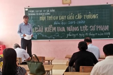 <a href=page/404.html title="Tin tức - Sự kiện" rel="dofollow">Tin Slideshow</a>