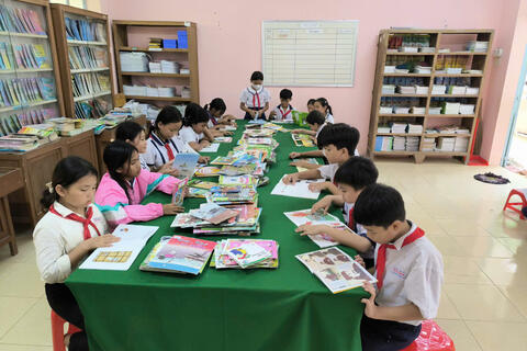 <a href=page/404.html title="Tin tức - Sự kiện" rel="dofollow">Tin Slideshow</a>
